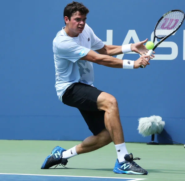 Professional tennis player Milos Raonic during first round singles match at US Open 2013 — Stock Photo, Image