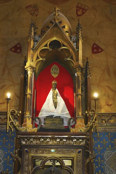 Vierge Noire en Bois à l'intérieur de l'église Notre Dame de Rocamadour, France — Photo