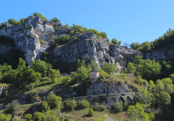 Befestigungsturm etwas außerhalb der Bischofsstadt in rocamadour, Frankreich — Stockfoto