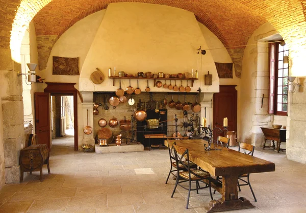 Det gamle køkken på Chateau de Pommard vingård - Stock-foto