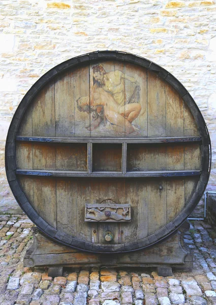 An old painted wine barrel in Chateau de Pommard, France — Stock Photo, Image