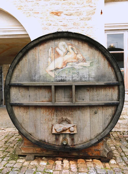 An old painted wine barrel in Chateau de Pommard, France — Stock Photo, Image