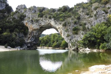 Vallon pont d'arc, doğal bir kemer Ardèche, Fransa