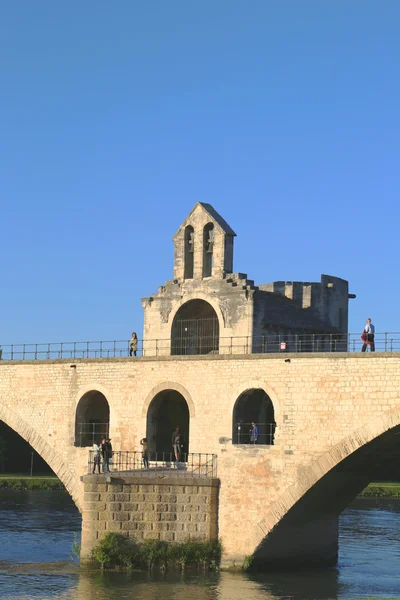 The Chapel Saint Benezet on the bridge of Saint Benezet in Avignon, France — Stock Photo, Image