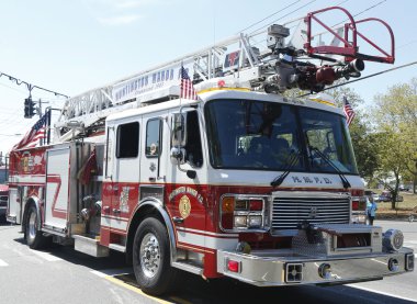 Huntington manor itfaiye yangın kamyon, huntington, new york içinde geçit töreni