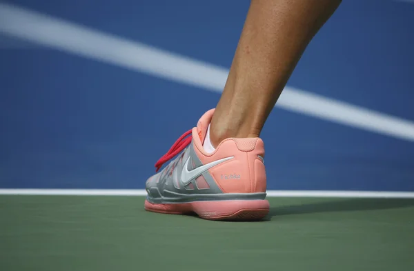 Two times Grand Slam champion Victoria Azarenka wears custom Nike tennis shoes during fourth round match at US Open 2013 at Arthur Ashe Stadium — Stock Photo, Image