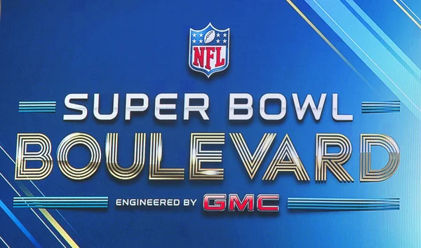 ป้ายโฆษณา Super Bowl Boulevard บนบรอดเวย์ในช่วงสัปดาห์ Super Bowl XL ในแมนฮัตตัน — ภาพถ่ายสต็อก