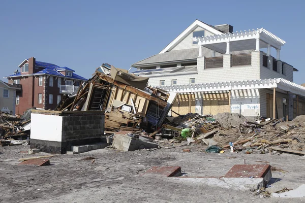 Case sulla spiaggia distrutte all'indomani dell'uragano Sandy — Foto Stock