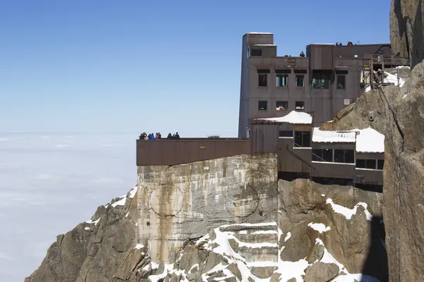 Chamonix terrace overlooking Mont Blanc massif at the mountain top station of the Aiguille du Midi in French Alps — Stock Photo, Image