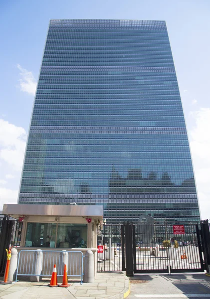 De Verenigde Naties gebouw in manhattan — Stockfoto