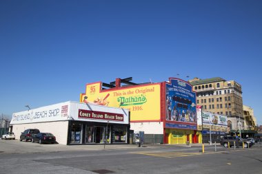 Coney Island yerlerinden nathan s orijinal restoran ve coney Island beach Dükkanı
