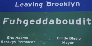 Brooklyn işareti belt parkway Brooklyn, new york yakınlarında terk