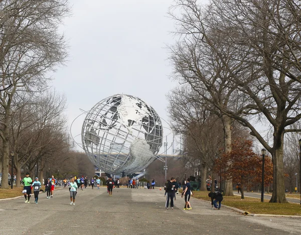 Runners participating at Michelob ULTRA New York 13.1 Marathon — Stock Photo, Image