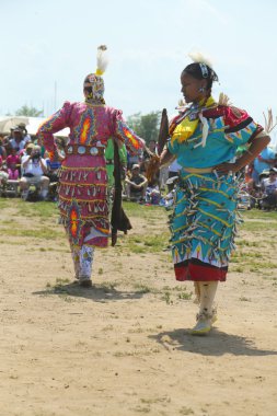 kimliği belirsiz kadın Amerikan dansçılar, nyc pow wow Brooklyn'de