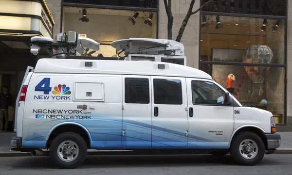 WNBC Channel 4 van in midtown Manhattan — Stock Photo, Image