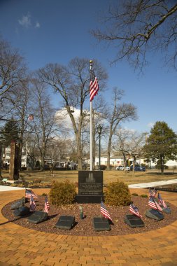 11 september memorial met kolommen uit de wereld trade center site in Oost-rockway