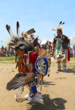 nyc, tanımlanamayan yerli Amerikalı dansçı pow wow Brooklyn'de