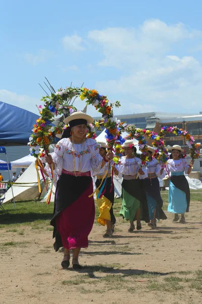 Bailarines Ketchuan en el NYC Pow Wow en Brooklyn — Foto de Stock