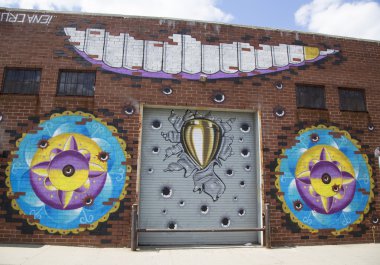 Brooklyn'de Williamsburg bölümünde duvar resmi