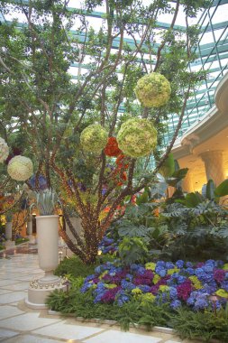 wynn hotel ve casino atrium çiçek heykeller