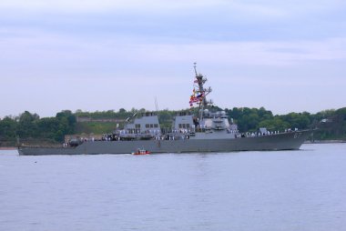 USS cole güdümlü füze destroyeri gemi törende donanma haftası 2014 sırasında Amerika Birleşik Devletleri Deniz Kuvvetleri