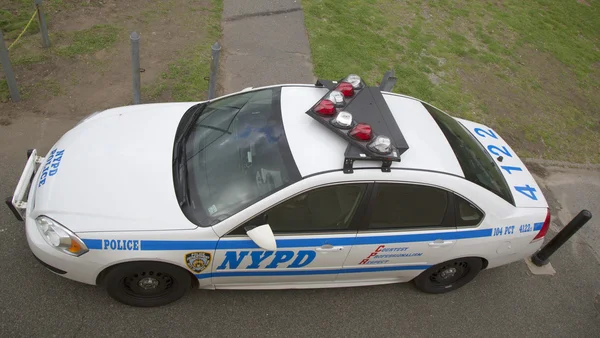 NYPD carro fornecendo segurança em Manhattan — Fotografia de Stock