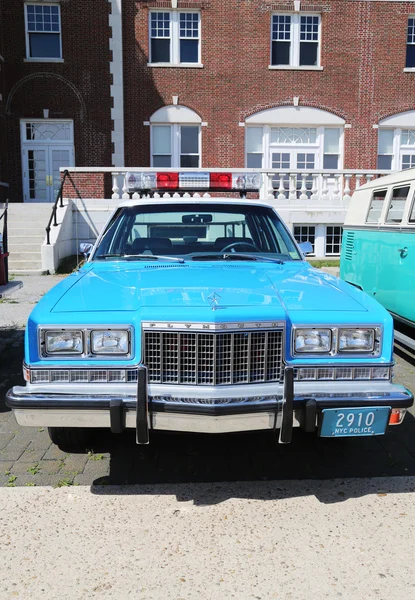 Vintage nypd plymouth polis arabası — Stok fotoğraf