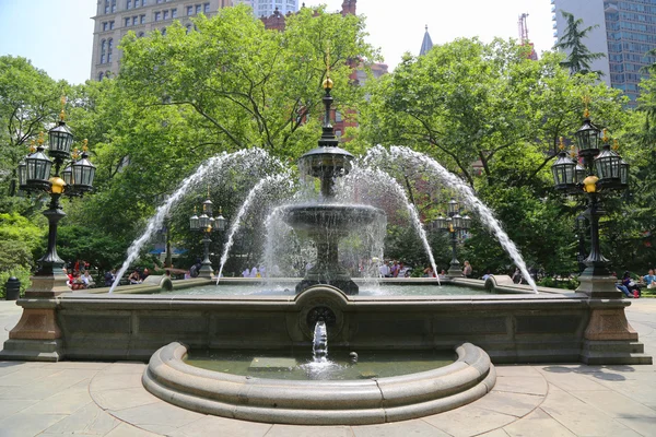 City Hall Park Fountain in Manhattan — Stock Photo, Image