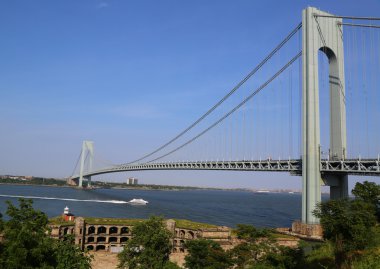 Fort wadsworth önünde new York'ta verrazano Köprüsü