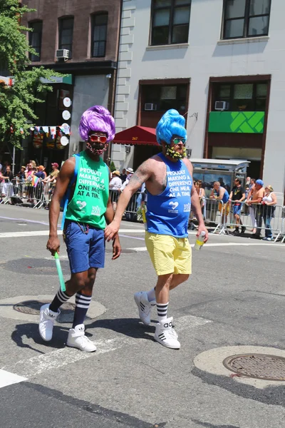 在纽约城的同性恋骄傲游行参与者 — 图库照片