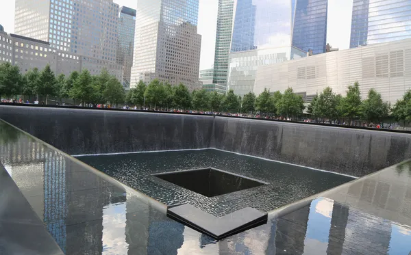 Водопад 11 сентября Мемориальный парк — стоковое фото