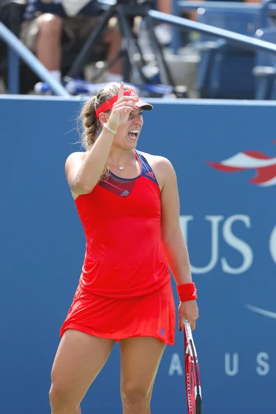 Angelique Kerber de Alemania durante el partido de la segunda ronda del US Open 2013 — Foto de Stock