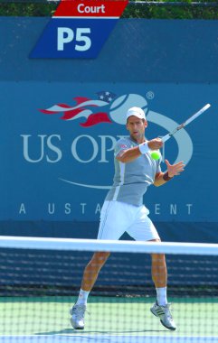 profesyonel tenis oyuncusu novak djokovic açık bize billie jean king, 2013 Ulusal Tenis Merkezi uygulamaları