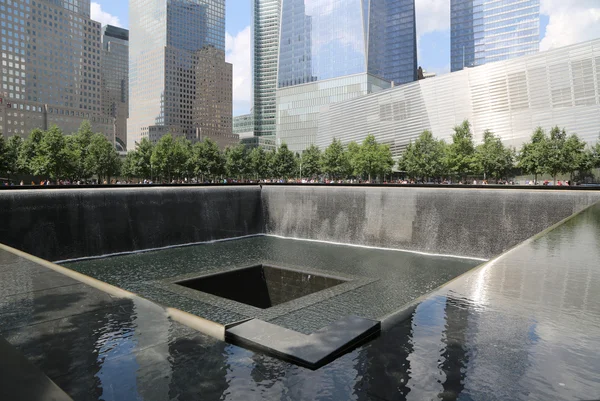 Waterfall in September 11 Memorial Park — Stock Photo, Image