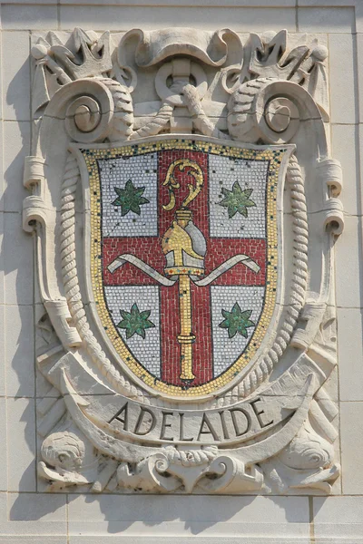 Mosaic shield of renowned port city Adelaide at the facade of United States Lines-Panama Pacific Lines Building — Stock Photo, Image