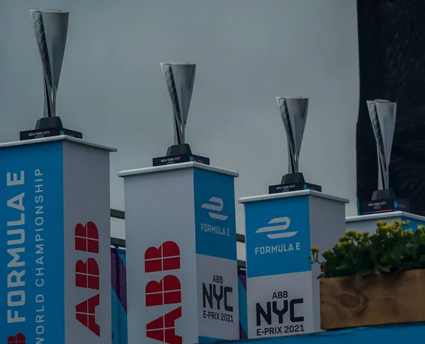 New York Липня 2021 Трофеї Prix Race Подіумі Перед Трофеєм — стокове фото
