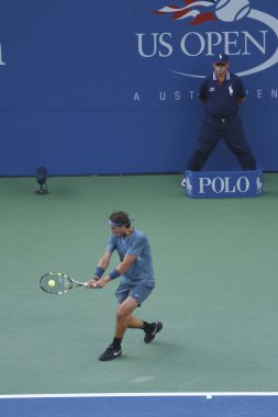 Bizi 2013 şampiyonu rafael nadal novak djokovic, billie jean king karşı final maçı sırasında açık Ulusal Tenis Merkezi