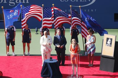 indüksiyon töreni için on kere grand slam şampiyonu monica başardı Şampiyonlar sırasında bizi mahkemeye açmak 2013
