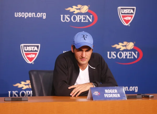 Sedmnáct případů, kdy grand slam šampion roger federer během tiskové konference v billie jean král Národní tenisové centrum — Stock fotografie