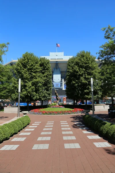 Arthur ashe stadium på billie jean king national tenniscenter klar för oss öppen turnering — Stockfoto