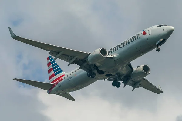 New York October 2021 American Airlines Boeing 737 Descending Landing — Stock Photo, Image