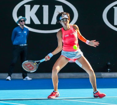 MELBOURNE, AUSTRALYA - 25 Ocak 2019: Grand Slam şampiyonu Çinli Zhang Shuai 2019 Avustralya Açık çiftler final maçı sırasında Rod Laver Arena 'da