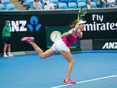 MELBOURNE, AUSTRALIA - 26 Ocak 2016: Melbourne Park 'ta oynanan 2016 Avustralya Açık çeyrek final karşılaşması sırasında İngiltere' den profesyonel tenisçi Johanna Konta