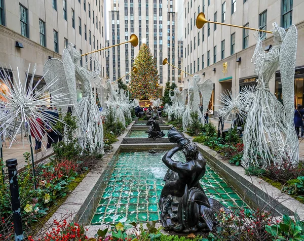Nova Cidade Iorque Dezembro 2021 Decorações Natal Anjos Árvore Natal — Fotografia de Stock