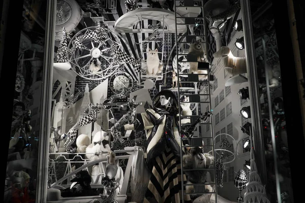 New York December 2021 Christmas Windows Decoration Bergdorf Goodman Department — Stockfoto