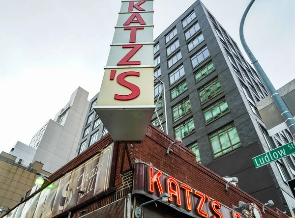 New York December 2021 Historical Katz Delicatessen Est 1888 Famous — Foto Stock