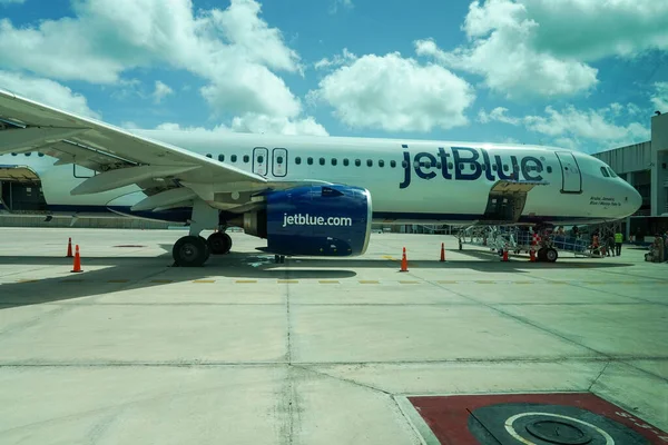 Cancun Mexico Června 2021 Letadlo Jetblue Airways Odbavovací Ploše Mezinárodním — Stock fotografie