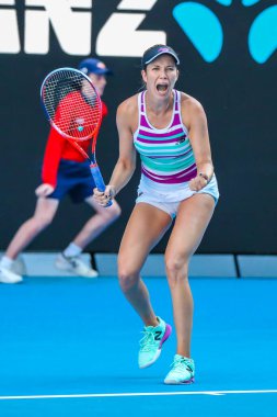 MELBOURNE, AUSTRALIA - 22 Ocak 2019: Melbourne Park 'ta oynanan 2019 Avustralya Açık' ta oynanan çeyrek final karşılaşmasında ABD 'li profesyonel tenisçi Danielle Collins