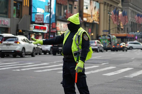 Nowość York Listopad 2021 Policjant Policji Kontroli Ruchu Dolnym Manhattanie — Zdjęcie stockowe
