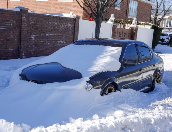 Автомобіль Під Снігом Брукліні Нью Йорк Після Потужного Урагану Північному — стокове фото